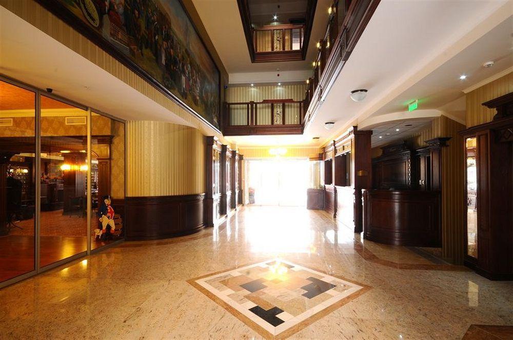 Hotel Óbester Debrecen Exterior foto