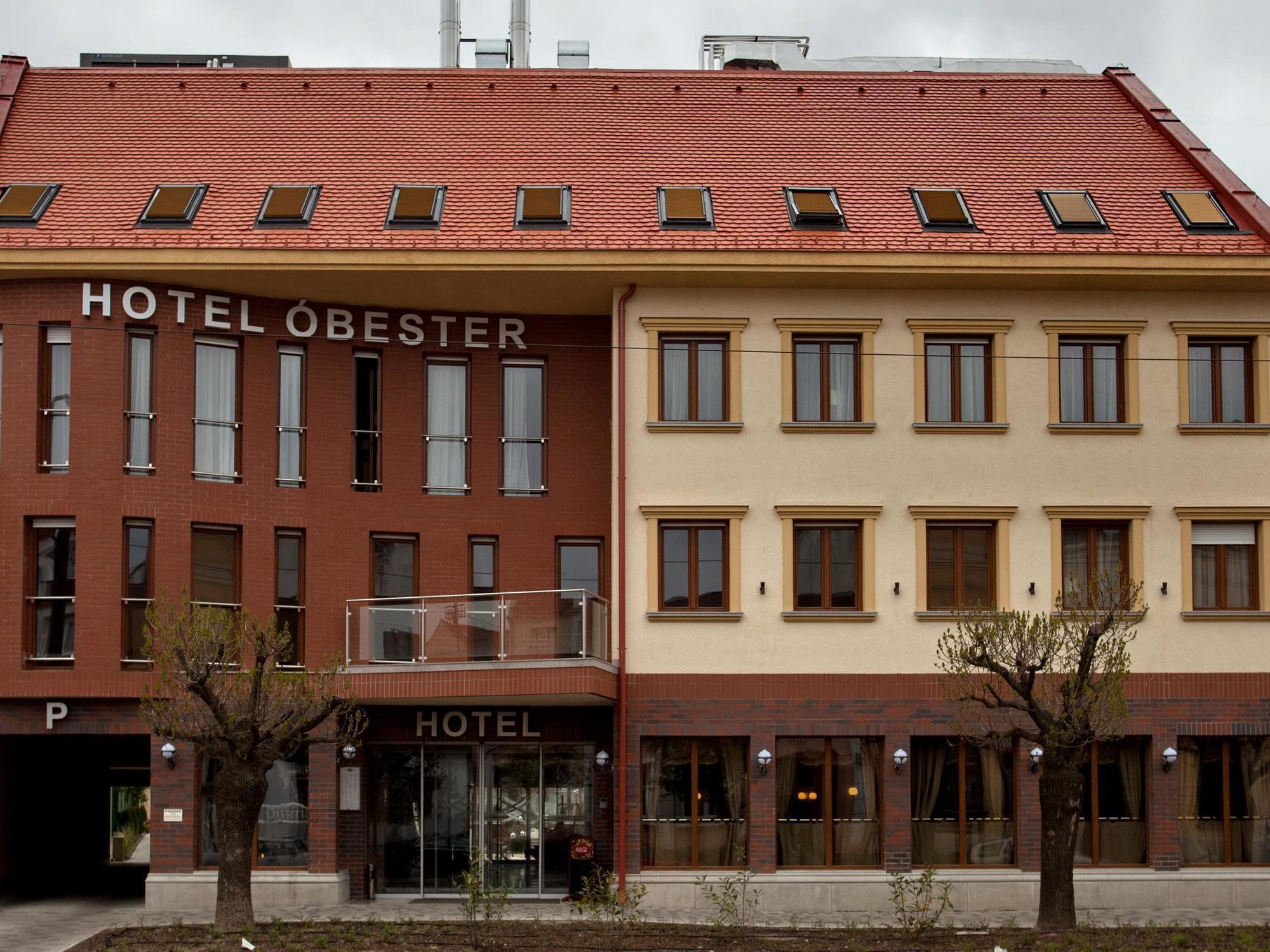 Hotel Óbester Debrecen Exterior foto